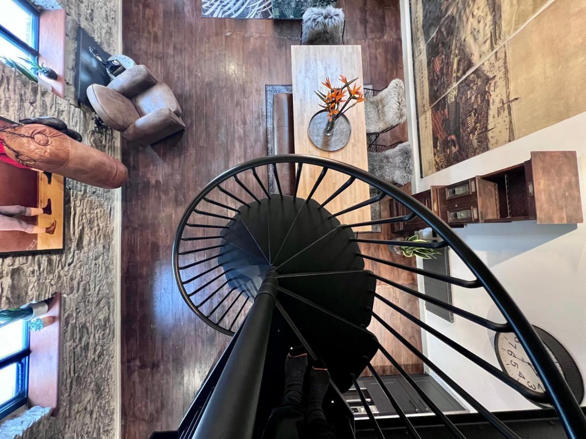 Loft 11 Stunning Luxury Nyc Loft Style Interior Designed 2Bd Apartment Excellent City Centre Location Mezzanine Cinema Room Designer Furniture Amazing Space Douglas Exterior foto